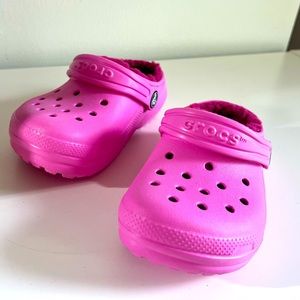 NWOT Toddler Crocs with lining